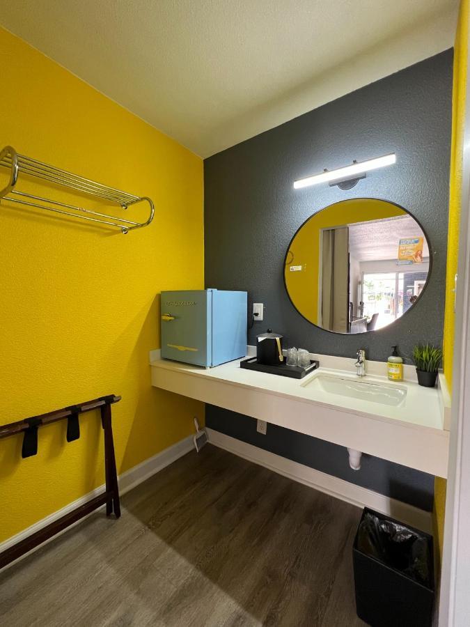 Хостел Bposhtels Хьюстон Экстерьер фото